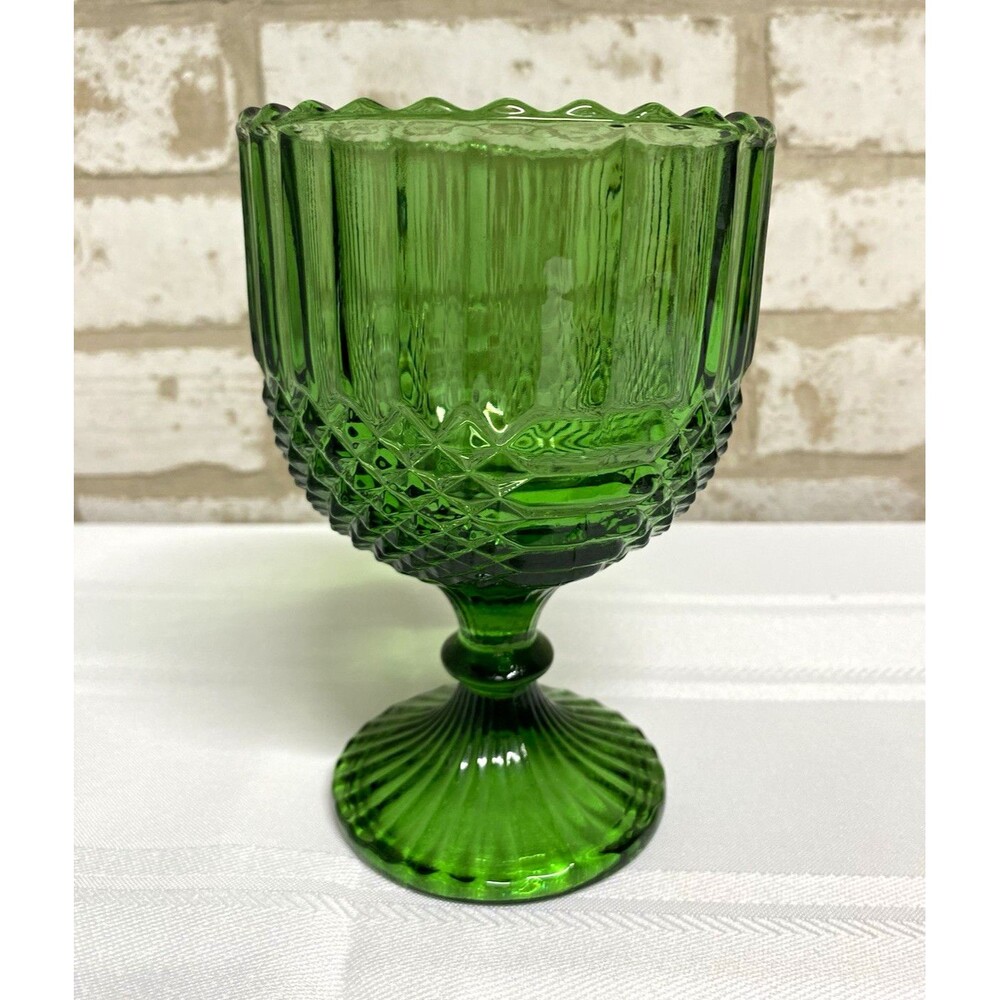 Green Pressed Glass Pedestal Goblet – Diamond Pattern Scalloped Rim Vintage Drin